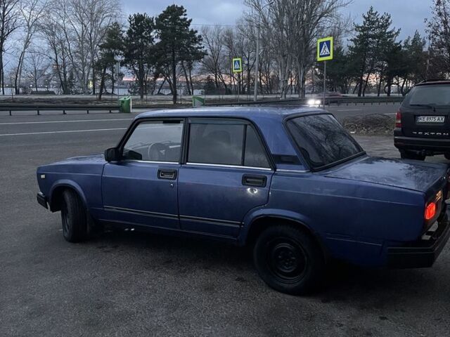 Синий ВАЗ 2107, объемом двигателя 1.5 л и пробегом 160 тыс. км за 947 $, фото 5 на Automoto.ua