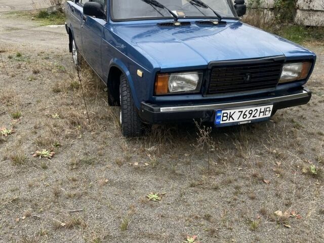 Синий ВАЗ 2107, объемом двигателя 1.5 л и пробегом 50 тыс. км за 850 $, фото 3 на Automoto.ua