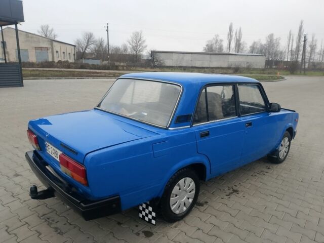 Синій ВАЗ 2107, об'ємом двигуна 1.5 л та пробігом 138 тис. км за 750 $, фото 5 на Automoto.ua