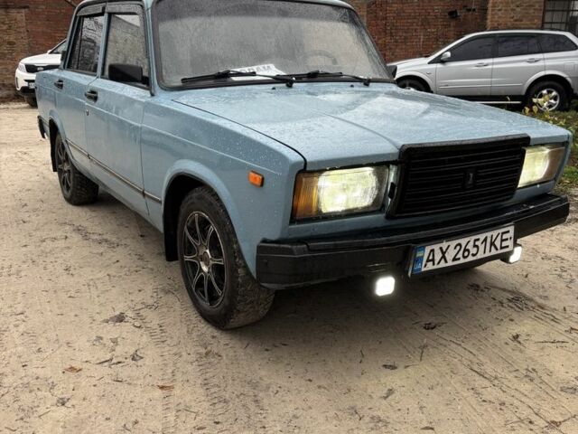 Синий ВАЗ 2107, объемом двигателя 1.5 л и пробегом 250 тыс. км за 1100 $, фото 3 на Automoto.ua