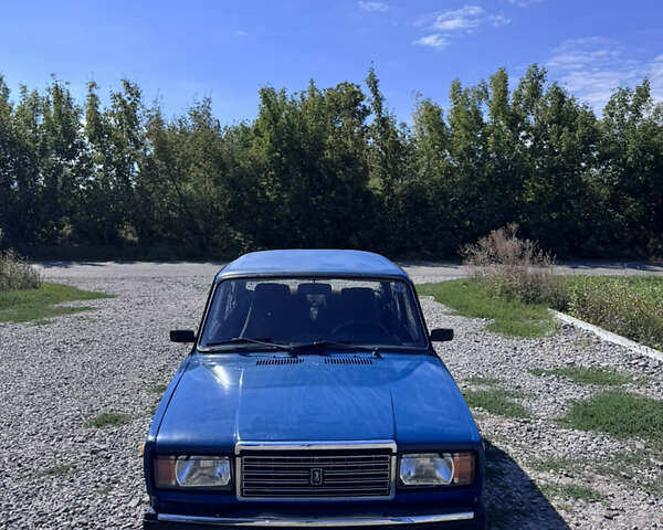 Синий ВАЗ 2107, объемом двигателя 1.5 л и пробегом 200 тыс. км за 800 $, фото 1 на Automoto.ua