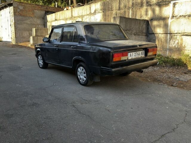 Синий ВАЗ 2107, объемом двигателя 1.5 л и пробегом 65 тыс. км за 650 $, фото 3 на Automoto.ua