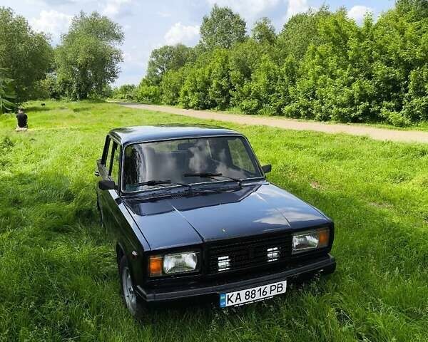 ВАЗ 2107 2004 в Киеве на Automoto.ua Синий ВАЗ 2107, объемом двигателя 1.5 л и пробегом 85 тыс. км за 1200 $, фото 7 на Automoto.ua