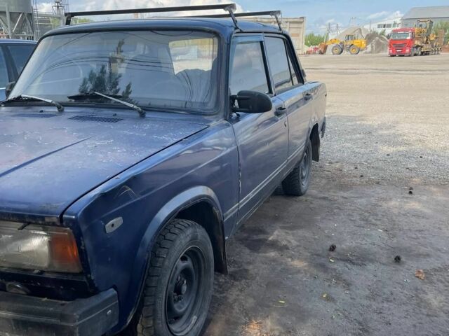 Синий ВАЗ 2107, объемом двигателя 1.5 л и пробегом 250 тыс. км за 550 $, фото 1 на Automoto.ua