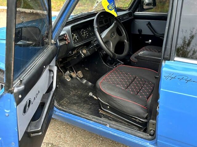 Синий ВАЗ 2107, объемом двигателя 1.5 л и пробегом 120 тыс. км за 899 $, фото 4 на Automoto.ua