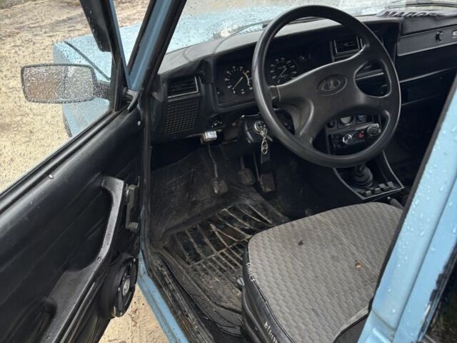 Синий ВАЗ 2107, объемом двигателя 1.5 л и пробегом 250 тыс. км за 1100 $, фото 1 на Automoto.ua