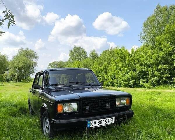 ВАЗ 2107 2004 в Киеве на Automoto.ua Синий ВАЗ 2107, объемом двигателя 1.5 л и пробегом 85 тыс. км за 1200 $, фото 10 на Automoto.ua