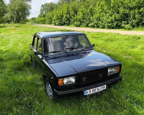 ВАЗ 2107 2004 в Киеве на Automoto.ua Синий ВАЗ 2107, объемом двигателя 1.5 л и пробегом 85 тыс. км за 1200 $, фото 11 на Automoto.ua