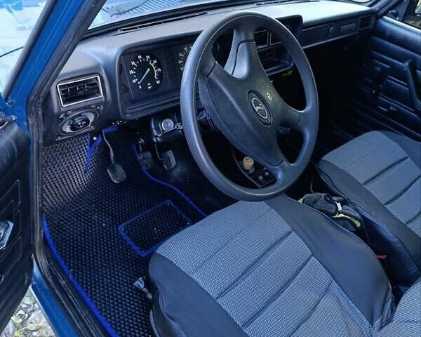 ВАЗ 2107 2004 у Бердичеве на Automoto.ua Синій ВАЗ 2107, об'ємом двигуна 1.5 л та пробігом 46 тис. км за 1900 $, фото 1 на Automoto.ua