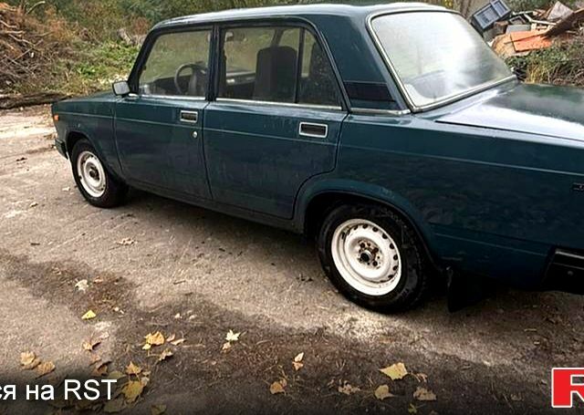 Синий ВАЗ 2107, объемом двигателя 1.5 л и пробегом 76 тыс. км за 900 $, фото 2 на Automoto.ua