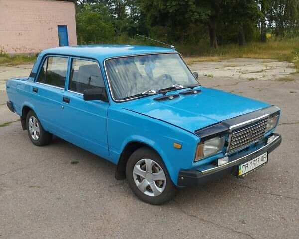 Синий ВАЗ 2107, объемом двигателя 1.45 л и пробегом 128 тыс. км за 1000 $, фото 1 на Automoto.ua