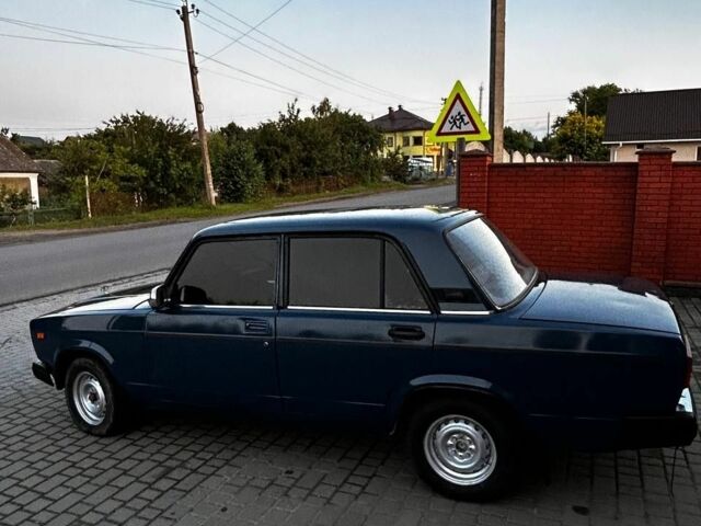 Синій ВАЗ 2107, об'ємом двигуна 1.5 л та пробігом 137 тис. км за 1349 $, фото 4 на Automoto.ua