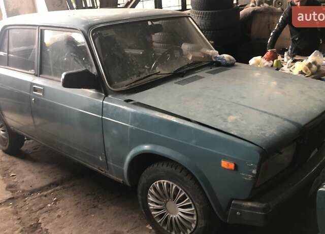 Синий ВАЗ 2107, объемом двигателя 1.45 л и пробегом 280 тыс. км за 904 $, фото 1 на Automoto.ua