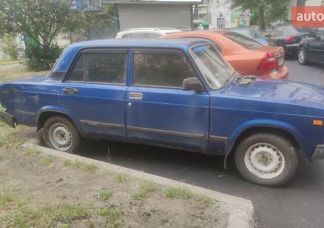 Синий ВАЗ 2107, объемом двигателя 1.45 л и пробегом 200 тыс. км за 550 $, фото 1 на Automoto.ua