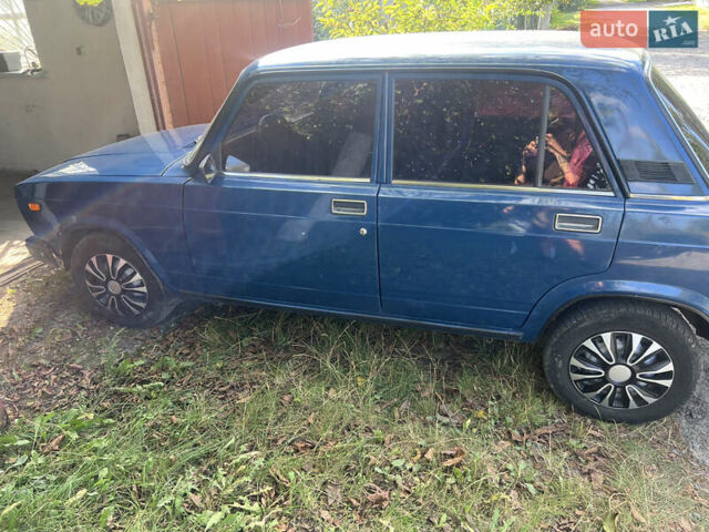 Синій ВАЗ 2107, об'ємом двигуна 1.45 л та пробігом 36 тис. км за 1650 $, фото 3 на Automoto.ua