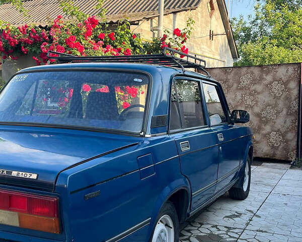 Синий ВАЗ 2107, объемом двигателя 1.5 л и пробегом 136 тыс. км за 900 $, фото 4 на Automoto.ua