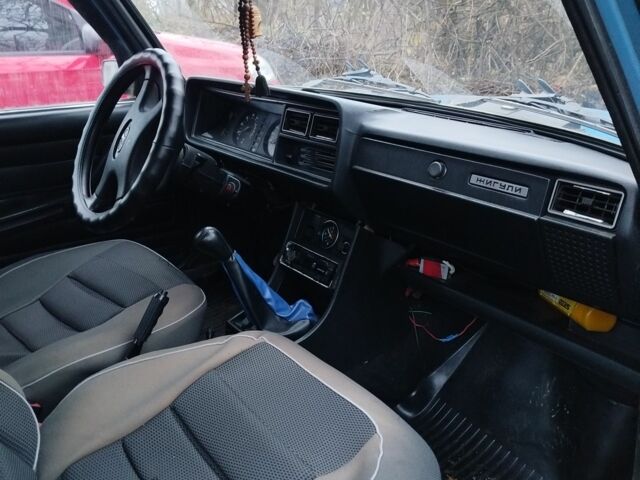 Синий ВАЗ 2107, объемом двигателя 1.5 л и пробегом 190 тыс. км за 1250 $, фото 6 на Automoto.ua