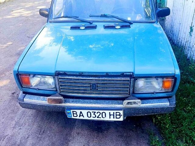 Синий ВАЗ 2107, объемом двигателя 1.5 л и пробегом 100 тыс. км за 700 $, фото 1 на Automoto.ua