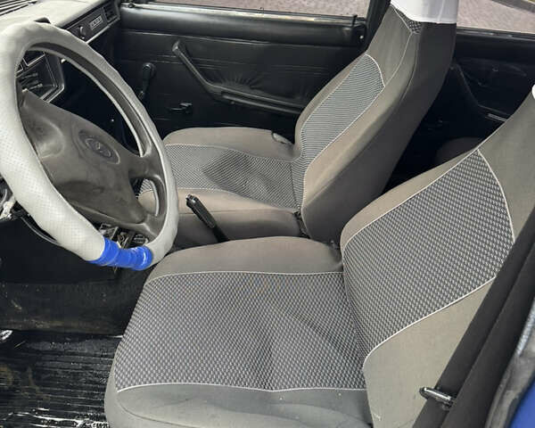 Синий ВАЗ 2107, объемом двигателя 1.5 л и пробегом 95 тыс. км за 850 $, фото 10 на Automoto.ua