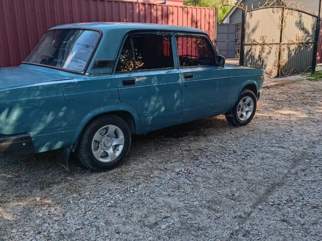 Синий ВАЗ 2107, объемом двигателя 1.5 л и пробегом 80 тыс. км за 1050 $, фото 4 на Automoto.ua
