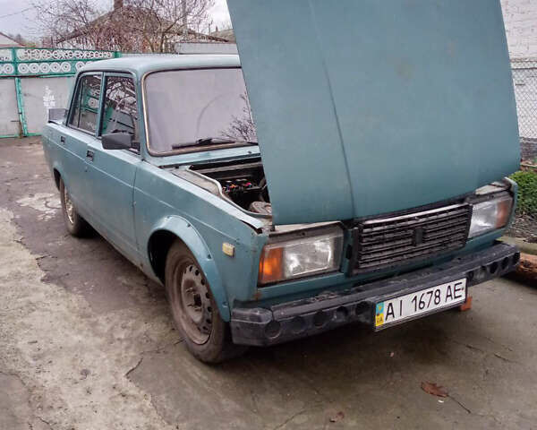 Синий ВАЗ 2107, объемом двигателя 1.7 л и пробегом 250 тыс. км за 700 $, фото 2 на Automoto.ua