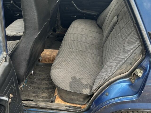 ВАЗ 2107 2005 в Краматорске на Automoto.ua Синий ВАЗ 2107, объемом двигателя 1.5 л и пробегом 3 тыс. км за 792 $, фото 4 на Automoto.ua