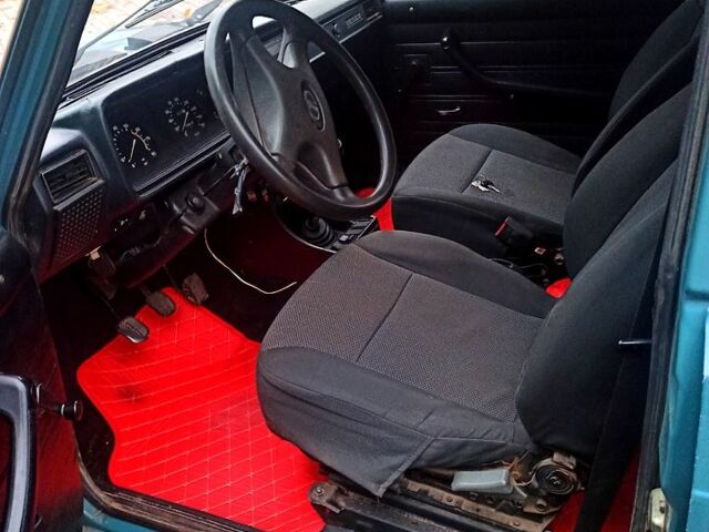 Синій ВАЗ 2107, об'ємом двигуна 1.5 л та пробігом 100 тис. км за 890 $, фото 6 на Automoto.ua