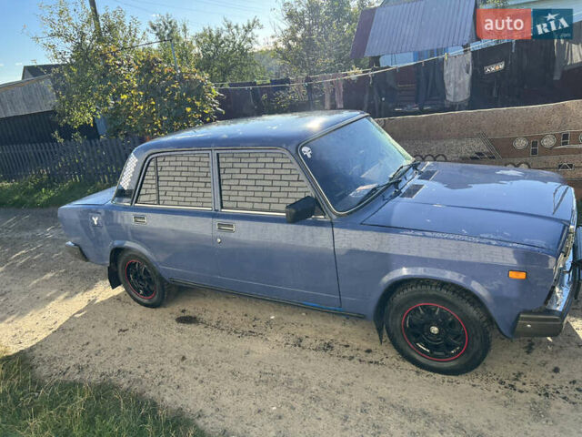 Синий ВАЗ 2107, объемом двигателя 1.5 л и пробегом 160 тыс. км за 1650 $, фото 1 на Automoto.ua