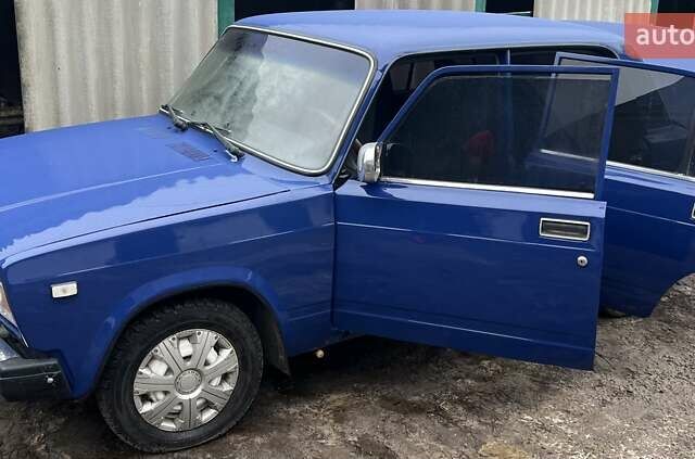 Синий ВАЗ 2107, объемом двигателя 1.5 л и пробегом 98 тыс. км за 1600 $, фото 8 на Automoto.ua