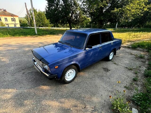 Синий ВАЗ 2107, объемом двигателя 1.5 л и пробегом 222 тыс. км за 1000 $, фото 6 на Automoto.ua