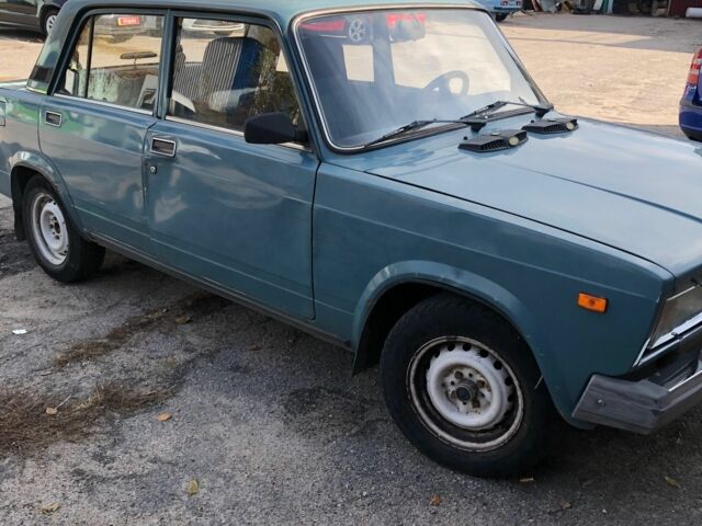Синій ВАЗ 2107, об'ємом двигуна 1.5 л та пробігом 189 тис. км за 1400 $, фото 2 на Automoto.ua