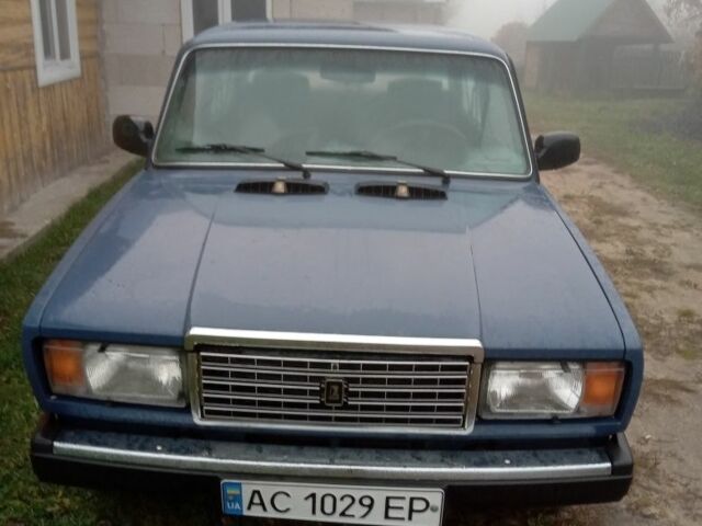 Синий ВАЗ 2107, объемом двигателя 1.5 л и пробегом 95 тыс. км за 1350 $, фото 3 на Automoto.ua