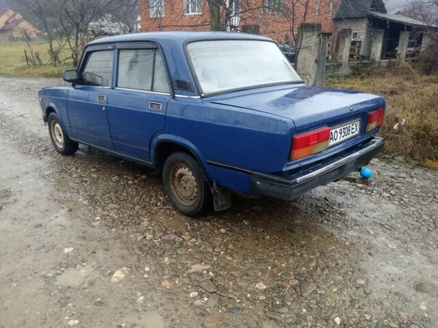 Синій ВАЗ 2107, об'ємом двигуна 1.5 л та пробігом 100 тис. км за 550 $, фото 4 на Automoto.ua