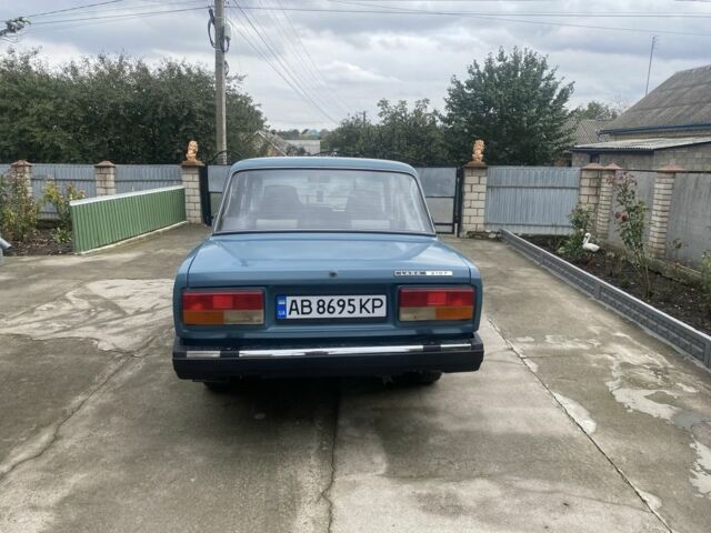 Синий ВАЗ 2107, объемом двигателя 1.5 л и пробегом 140 тыс. км за 1250 $, фото 2 на Automoto.ua