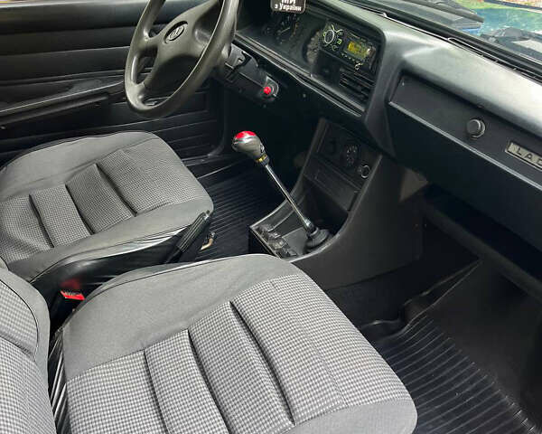 Синій ВАЗ 2107, об'ємом двигуна 1.5 л та пробігом 138 тис. км за 1100 $, фото 11 на Automoto.ua