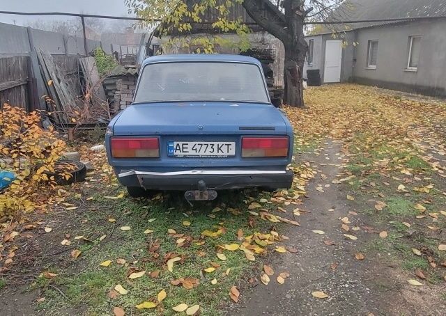 Синий ВАЗ 2107, объемом двигателя 0 л и пробегом 350 тыс. км за 700 $, фото 2 на Automoto.ua