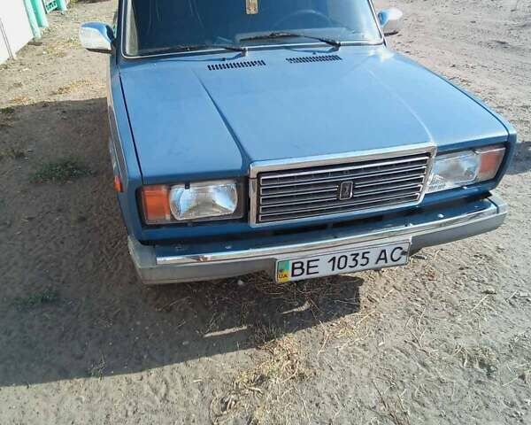 Синий ВАЗ 2107, объемом двигателя 1.5 л и пробегом 60 тыс. км за 1300 $, фото 4 на Automoto.ua