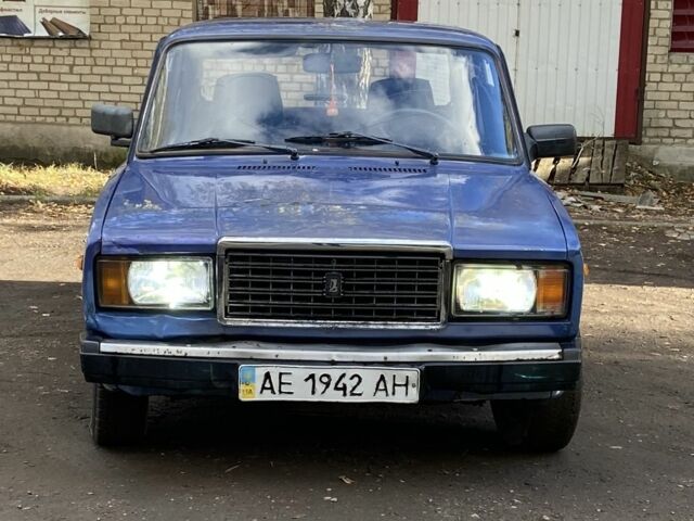 ВАЗ 2107 2005 у Славянске на Automoto.ua Синій ВАЗ 2107, об'ємом двигуна 1.5 л та пробігом 76 тис. км за 723 $, фото 1 на Automoto.ua