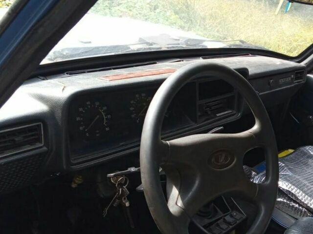Синий ВАЗ 2107, объемом двигателя 1.5 л и пробегом 700 тыс. км за 364 $, фото 1 на Automoto.ua