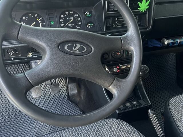 Синий ВАЗ 2107, объемом двигателя 1.5 л и пробегом 75 тыс. км за 1650 $, фото 14 на Automoto.ua