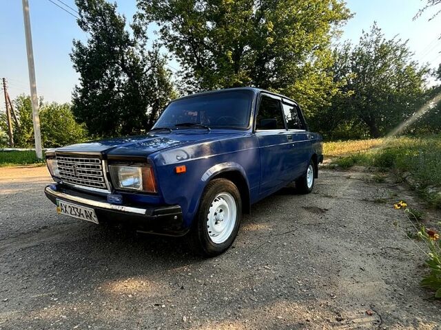 Синий ВАЗ 2107, объемом двигателя 1.5 л и пробегом 222 тыс. км за 1000 $, фото 4 на Automoto.ua