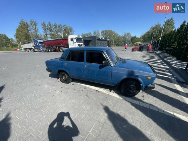 Синий ВАЗ 2107, объемом двигателя 1.5 л и пробегом 78 тыс. км за 1050 $, фото 5 на Automoto.ua
