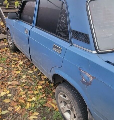 Синий ВАЗ 2107, объемом двигателя 0 л и пробегом 350 тыс. км за 700 $, фото 3 на Automoto.ua