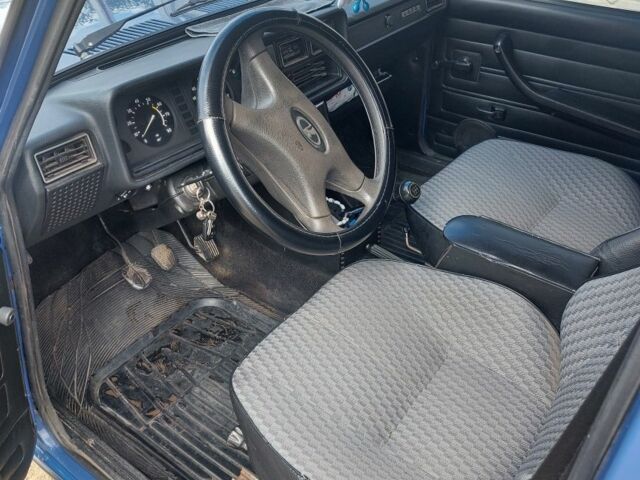 Синий ВАЗ 2107, объемом двигателя 1.5 л и пробегом 85 тыс. км за 1950 $, фото 4 на Automoto.ua