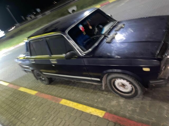 Синий ВАЗ 2107, объемом двигателя 1.5 л и пробегом 123 тыс. км за 949 $, фото 5 на Automoto.ua