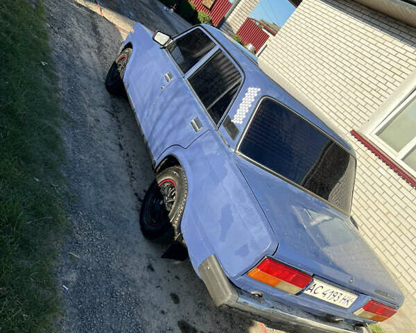 Синий ВАЗ 2107, объемом двигателя 1.5 л и пробегом 160 тыс. км за 1650 $, фото 4 на Automoto.ua