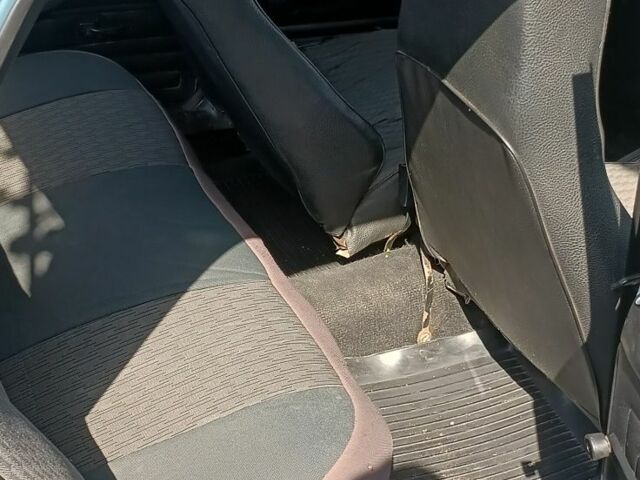 Синий ВАЗ 2107, объемом двигателя 1.5 л и пробегом 100 тыс. км за 707 $, фото 6 на Automoto.ua