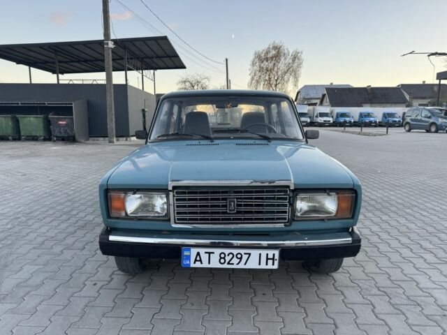 ВАЗ 2107 2005 у Калуше на Automoto.ua Синій ВАЗ 2107, об'ємом двигуна 1.5 л та пробігом 114 тис. км за 1100 $, фото 1 на Automoto.ua