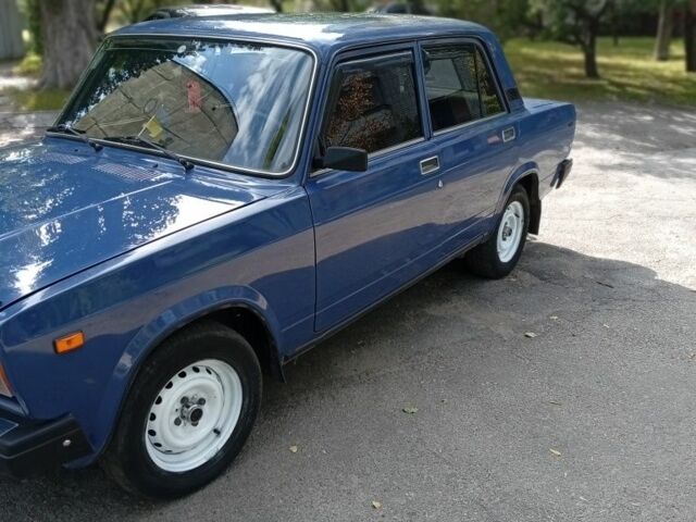 Синій ВАЗ 2107, об'ємом двигуна 1.5 л та пробігом 57 тис. км за 2250 $, фото 2 на Automoto.ua