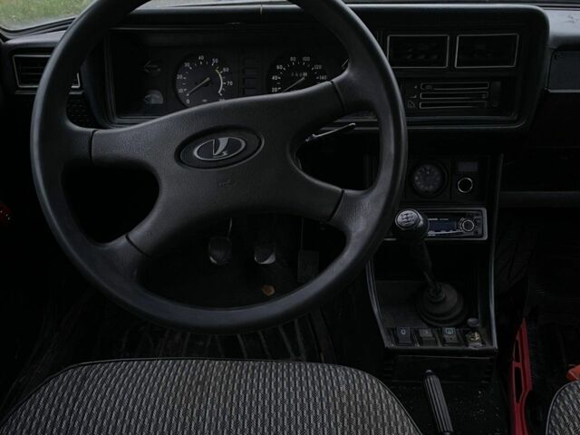 ВАЗ 2107 2005 у Шостке на Automoto.ua Синій ВАЗ 2107, об'ємом двигуна 1.5 л та пробігом 97 тис. км за 833 $, фото 4 на Automoto.ua